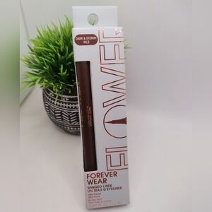 Forever Wear Winged Eyeliner - Dark & Stormy (Brown)